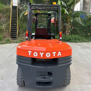 Forklift Bekas Toyota 3.5 ton Asli Jepang Kondisi Baik - Product Image 2