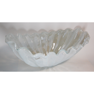Jarrón de Vidrio Italiano de Alta Calidad en Forma de Barco para Decorar tu Hogar y Cualquier Habitación con una Longitud de 67 cm en Color Blanco - Product Image 2