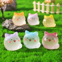 Figurines de chat en résine, chatons lumineux mignons, micro-paysages, petits ornements de bureau, accessoires de décoration de voiture DIY de style dessin animé