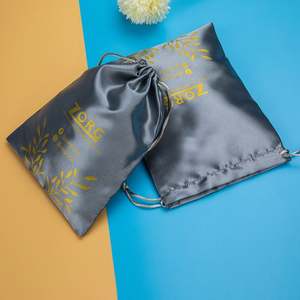 Sacs en satin pour perruques en gros avec logo personnalisé, sacs en soie imprimés avec logo, sacs en satin pour perruques avec cordon de serrage, sacs en soie pour le rangement, sac en satin - Product Image 4