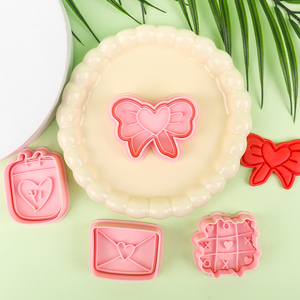 <span class=keywords><strong>Emporte</strong></span>-pièces <span class=keywords><strong>en</strong></span> plastique pour la Saint-Valentin, série <span class=keywords><strong>Lettre</strong></span> d'amour, moule à craquelins 3D dessin animé, pour biscuits imprimés <span class=keywords><strong>en</strong></span> argile DIY - Product Image 2