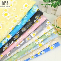 Nanyee Tissu en Tulle Léger 100% Polyester Écologique pour Robe de Mariage Fille, Nouveau Motif Marguerite Imprimé Offset SS, En Stock