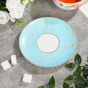 ชุดถ้วยชาพอร์ซเลนลายดอกไม้สีชมพูสำหรับหนึ่งถ้วยและจานรองถ้วยกาแฟอาหรับประดับทองสำหรับเป็นของขวัญ - Product Image 6