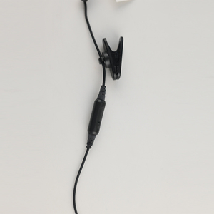 Auricular profesional con cable NNTN8294A con cable de 11.5 pulgadas (29 cm) para walkie-talkie serie APX - Product Image 6