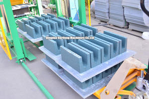 QT4-18 Volautomatische Baksteenmachine Betonblok Gietmachine Te Koop - Product Image 6