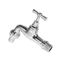 Robinet d'extérieur chromé avec poignée en T et entrée filetée pour l'alimentation en eau du jardin