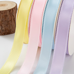 <span class=keywords><strong>Ruban</strong></span> en <span class=keywords><strong>satin</strong></span> double face <span class=keywords><strong>blanc</strong></span> brodé de 25 mm (1 pouce) avec bordure Moonstitch, 100 % soie, pour nœuds pour cheveux - Product Image 6