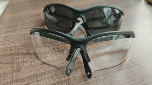 LOGO Nouveau style personnalisé Lunettes de protection des yeux anti-buée Lunettes de travail Lentilles transparentes pour chantiers de construction - Product Image 4