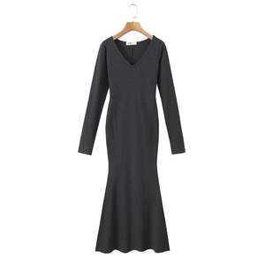 ชุดเดรสไหมพรมทรงเข้ารูปคอวี แบรนด์ Runqi ไซส์พลัสสำหรับผู้หญิง กระโปรงยาวทรงหางปลา สีพื้น ผ้าถัก สำหรับผู้ใหญ่ ชุดเซ็ตสำหรับผู้หญิง - Product Image 1