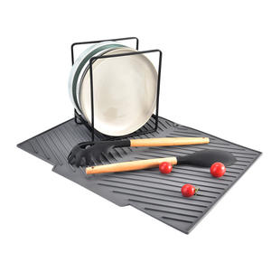 แผ่นรองน้ำหยดทรงสี่เหลี่ยมสีเทาสำหรับอ่างล้างจานในครัว ป้องกันการลื่นไถล พร้อมลายทาง สำหรับใช้บนเคาน์เตอร์ - Product Image 4