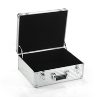 Fabricant chinois Boîte de transport d'outils en aluminium argenté personnalisée Mallette de rangement en aluminium dur avec mousse personnalisée