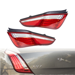 Luces Traseras LED Feebest Rojas Nuevas TF-203 para <span class=keywords><strong>XJ</strong></span>/XJL/X351 2010-2015 OE C2D51413/C2D51416 12V <span class=keywords><strong>3000</strong></span> Lm Ajuste Universal 1 Año de Garantía - Product Image 1