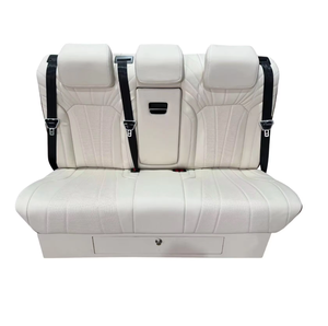 Asiento Trasero de Lujo Personalizado en Color Crema, de 3 Plazas, con Cinturones de Seguridad Integrados, para Conversión de Autocaravanas - Product Image 1