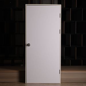 Puerta Interior Minimalista de Acero con Aislamiento Acústico, Superficie Acabada, Apertura Manual - Product Image 1