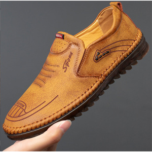 รองเท้าลำลองผู้ชาย สีขาว ระบายอากาศได้ดี พื้นรองเท้านุ่ม ยางกันลื่น ส้นเตี้ย ดีไซน์เย็บตะเข็บ สไตล์เดินเล่นสบายๆ - Product Image 3