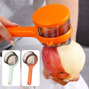 Éplucheur multifonctionnel pour légumes et fruits avec couteaux d'office lavables au lave-vaisselle Nettoyage facile pour éplucher les pommes de terre et les carottes dans la cuisine - Product Image 1