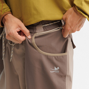 Pantaloni da Uomo Casual Leggeri con Tasche Multiple, Stampa Riflettente, Impermeabili e ad Asciugatura Rapida per Escursionismo - Product Image 3