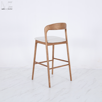 Chaise de bar haute en bois et velours de style nordique moderne pour salle à manger, cuisine, café, restaurant