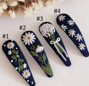 Gepersonaliseerde Naam Zomer Lente Bloemen Geborduurde Haaraccessoires Handgemaakte Hoofdbanden En Haarclips - Product Image 2