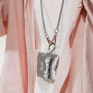 Cadena Plateada Original para Estuche de <span class=keywords><strong>AirPods</strong></span> Pro 2, Funda Acolchada para Auriculares Inalámbricos Apple 4/3 con Correa Cruzada, Almacenamiento Moderno - Product Image 2