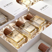 Maßgefertigte 30ml 50ml 100ml Luxuriöse Quadratische Klare Mattierte Farbverlauf-Glasparfümflasche mit Holzkappe und Geschenkbox