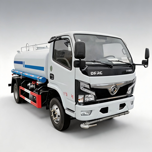 Camion-citerne à eau DONGFENG 5CBM, canon à eau haute pression, camion-citerne d'assainissement municipal - Product Image 1
