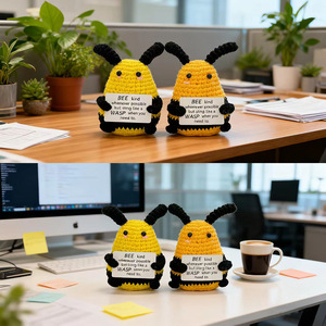 Offre Spéciale : Adorable Poupée Tricotée en Forme de Dessin Animé, Ornement Créatif de Bureau, Idée Cadeau Mignonne – Donut Rose - Product Image 6