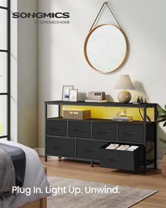 Commode SENYU à 6 tiroirs marron rustique avec éclairage LED, prises électriques, meuble TV large en tissu pour chambre, organisateur de rangement décoratif - Product Image 1