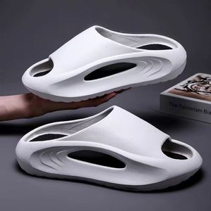 Chaussons de sport d'été pour hommes, mode décontractée, semelle épaisse, personnalisés, antidérapants, désodorisants, résistants à l'usure, à semelle souple - Product Image 3