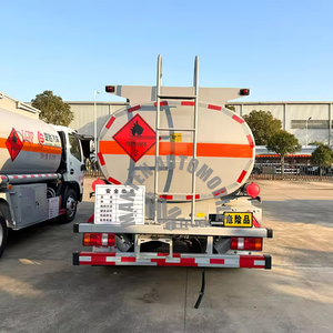 Camiones Cisterna SINOTRUK HOWO 4x2 de 5000, 6000, 8000, <span class=keywords><strong>10000</strong></span>, 15000 y 20000 Litros para la Venta - Product Image 5