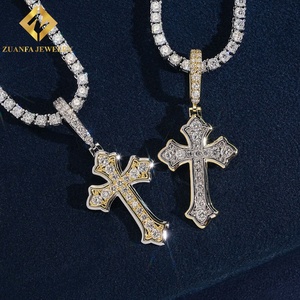 Pendentif Croix en Argent 925 Plaqué Or, Sertissage Micro-Pavé de Diamants de Laboratoire Taille Ronde Brillante, Bijou Hip Hop Unisexe Religieux - Product Image 5