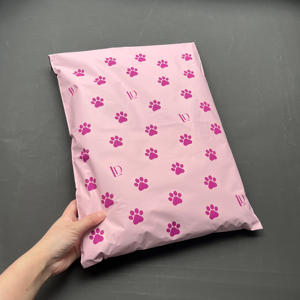 Bolsas de Envío de Poliéster Rosa Claro Mate Personalizadas - Bolsas con Asa Troquelada con Diseño de Huella de Pata e Impresión Personalizada - Product Image 3