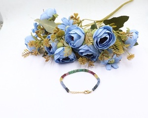 Bracelet en saphirs naturels multi-couleurs de qualité AAA+, taille 5x5x4MM, perles de pierre religieuses chrétiennes coupées en rondelle, vendu au gramme - Product Image 3