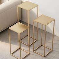 Porte-fleurs sur pied moderne et simple en fer forgé pour balcon d'entrée, meuble de rangement intérieur vert, support de mariage