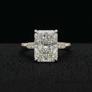 Anillo de Compromiso y Boda Clásico de Platino con Diamantes, Certificado IGI, Lujoso, Elegante, Sencillo, con Aspecto Brillante, Regalo para Mujer - Product Image 1