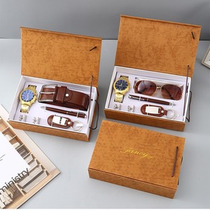 Ensemble cadeau pour <span class=keywords><strong>homme</strong></span> 6 pièces/ensemble, montre à quartz <span class=keywords><strong>en</strong></span> PU, lunettes de soleil, stylo à bille, porte-clés, collier, décoration, fête des pères M2885 - Product Image 3