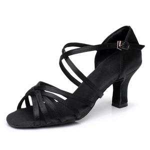 Zapatos <span class=keywords><strong>de</strong></span> Baile <span class=keywords><strong>de</strong></span> Tacón Alto para Mujer para Salsa y Salón al por Mayor Clásicos Zapatos Latinos con Forro <span class=keywords><strong>de</strong></span> Gamuza la Elección <span class=keywords><strong>de</strong></span> las Damas - Product Image 2