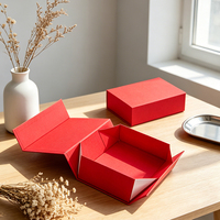 Caja de Regalo Plegable de Cartón Rígido, Autoarmable y Portátil, en Papel Rojo, Personalizable en Negro, Rojo, Blanco, Gris, Mate o Brillante
