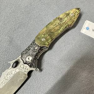 มีดล่าสัตว์เหล็กดามัสกัส TL03NS ด้ามไม้เคลือบอย่างดี แข็งแรง ทนทาน พร้อมลูกปืน สำหรับป้องกันตัว พับเก็บได้ พกพาสะดวก EDC - Product Image 4