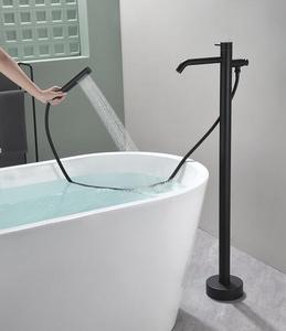 Baignoire autoportante autoportante montée au sol baignoire en laiton <span class=keywords><strong>noir</strong></span> <span class=keywords><strong>mat</strong></span> <span class=keywords><strong>robinet</strong></span> douche <span class=keywords><strong>avec</strong></span> <span class=keywords><strong>douchette</strong></span> pour salle de bain - Product Image 2