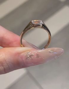 Xinfly Venta al por Mayor INS Au750 Joyería Fina para Mujer, Anillo de Oro Real de 18K con Diamante Cultivado en Laboratorio de 1ct Corte Esmeralda, Regalo Personalizado - Product Image 5