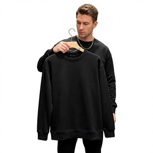 เสื้อสเวตเตอร์คอกลมแขนยาวสีดำทรงปกติสำหรับผู้ชาย ผ้าฝ้ายฟลีซ 100% สีพื้นลำลอง ถักทอเป็นมิตรกับสิ่งแวดล้อม น้ำหนัก 300 กรัม ผลิตในบังกลาเทศ - Product Image 1