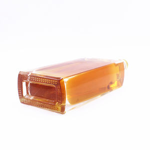 Finition plante personnalisée en <span class=keywords><strong>verre</strong></span>, carrée, cristal transparent, whisky, liqueur, sérum, cognac, bouteilles de 700ml avec dessus en liège, 50 pièces - Product Image 2