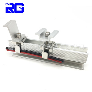 Abrazadera de Tierra Fotovoltaica de Acero Inoxidable con Doble Punta para Protección Contra Rayos - Product Image 1