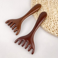 Peigne à six griffes en bois de santal naturel, outil multifonctionnel de massage du cuir chevelu et Gua Sha pour le soulagement de la tête et du corps