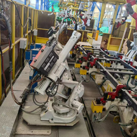 Robot industriel ABB 6 axes d'occasion pour le soudage et la manutention, complet avec tous les accessoires, fabriqué en 2016