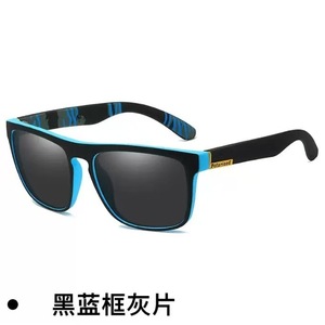 Gafas de Sol Deportivas D731 para Ciclismo al Aire Libre, Montura Dorada, Lentes de PC con Protección UV400, Diseño Retro y Moderno - Product Image 4
