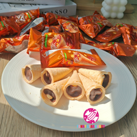 Vente chaude Dulces Snack En Vrac Doux Mini Saveur De Chocolat Confiture Biscuit Coupe Croustillant Chocolat Crème Glacée Cône