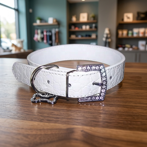 Top Trending Collar de perro de cuero de vaca sólido Diseño de piel de serpiente elegante Hebilla cristalizada Remache Fabricante directo al por mayor - Product Image 2