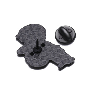 เข็มกลัดโลหะประดับปกกระเป๋าเงินลายการ์ตูนริชชี่แบบกำหนดเองเข็มกลัดโลหะน่ารักติดปกกระเป๋าเป้สะพายหลังอุปกรณ์เสริมตราเสื้อผ้าของขวัญ - Product Image 5